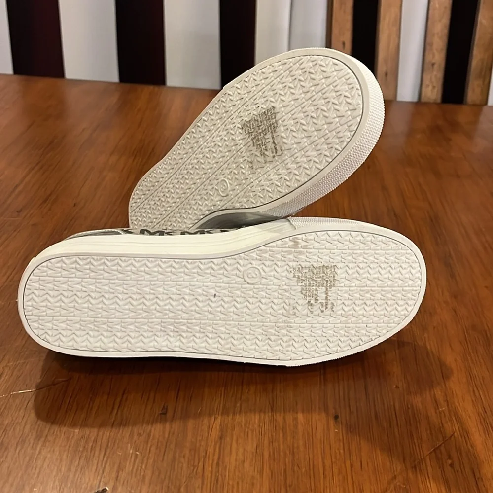 Michael Kors Ivy Low Artic Shoes Sneakers new silver Youth Girls Size 3